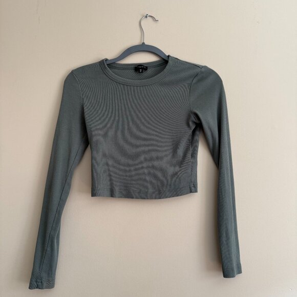 Dynamite Ribbed Crew Neck Crop Top - Picture 1 of 3